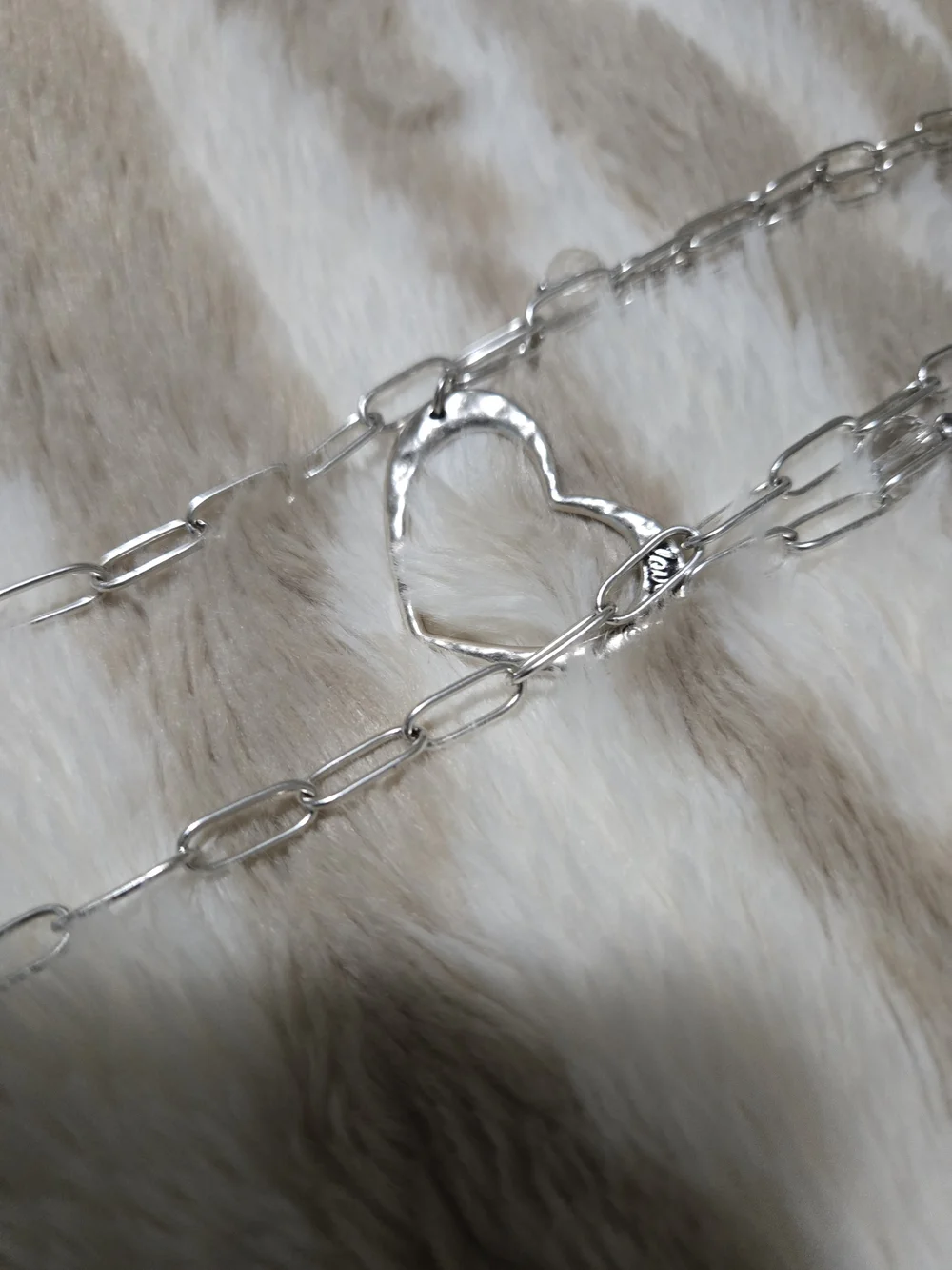 Katia Designs- Silver Heart Link Necklace - Picture 3 of 8
